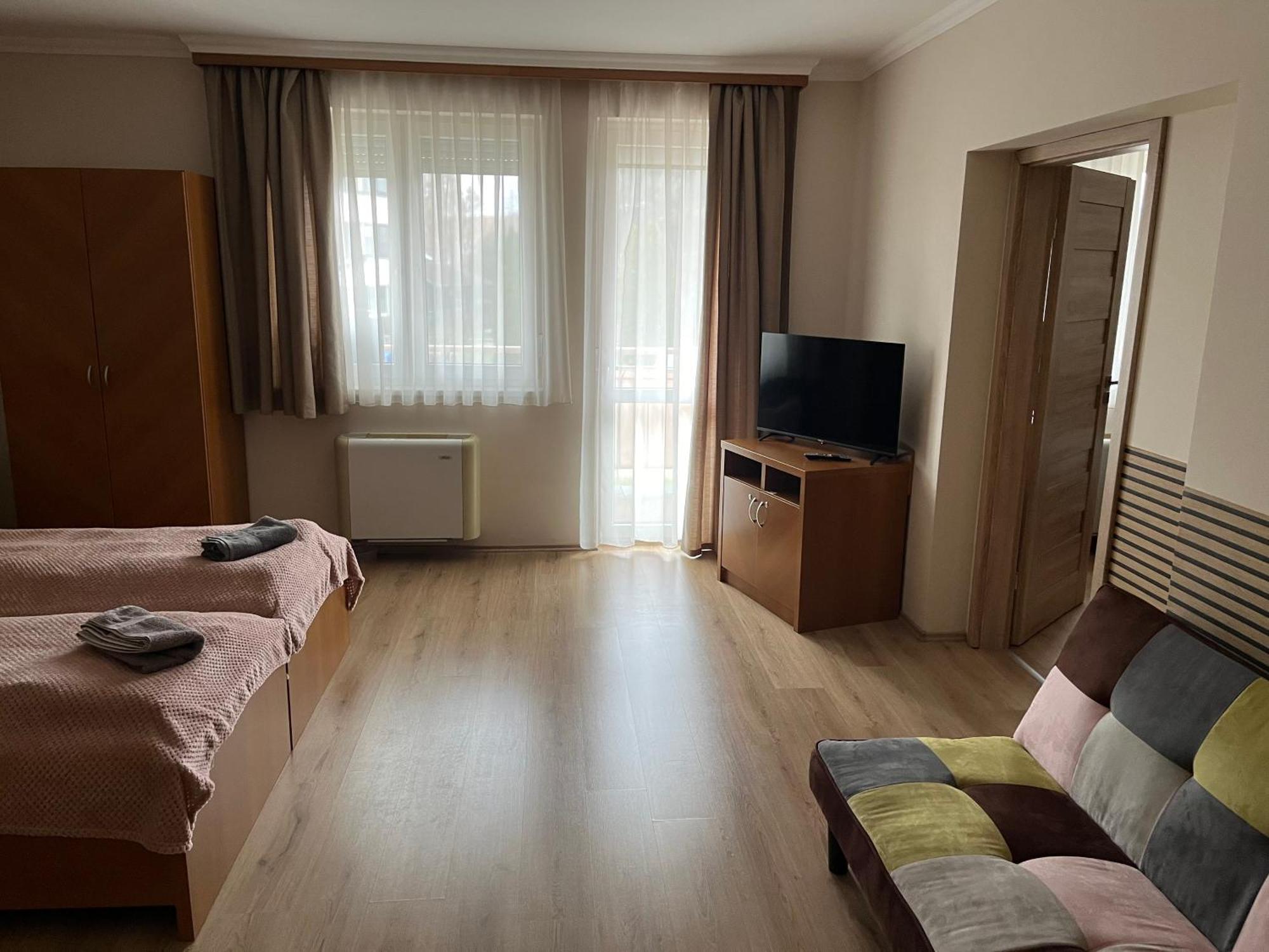 Brookforest Apartman Hajdúszoboszló Exterior foto